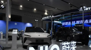 بلمسة واحدة.. نظام نيو المتطور يفتح صندوق طرازي ET9 وES8 عبر هز الهاتف